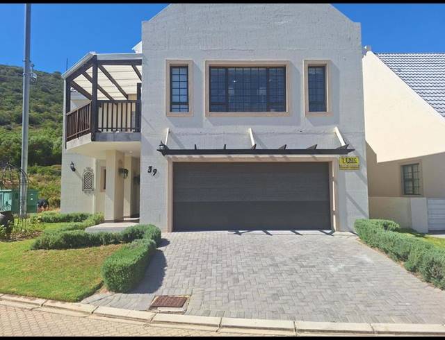 3 BEDROOM HOUSE FOR SALE IN VAKANSIEPLAAS